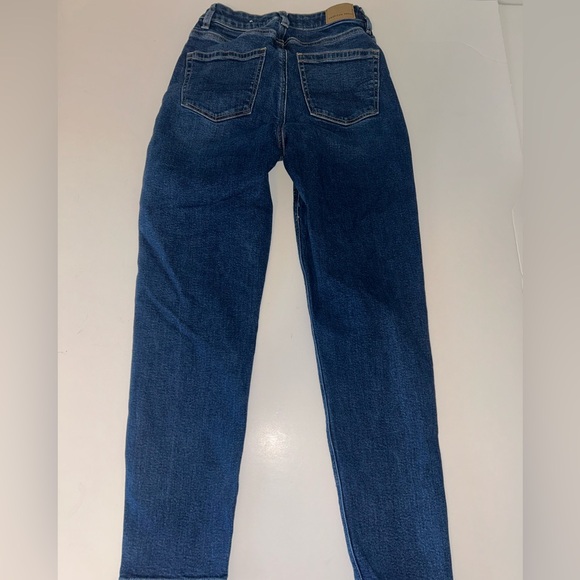 American Eagle women’s stretch Mom Jean mid rise jeans size 0 Regular - Picture 8 of 9